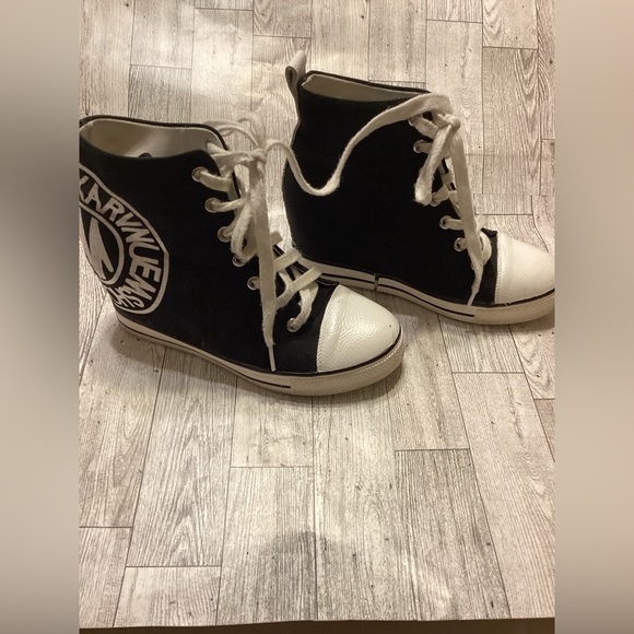 Karvonen Shoes - Karvonen High Top Sneakers Size 38